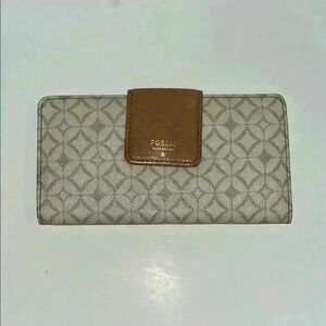 Fossil Gray and Brown Wallet